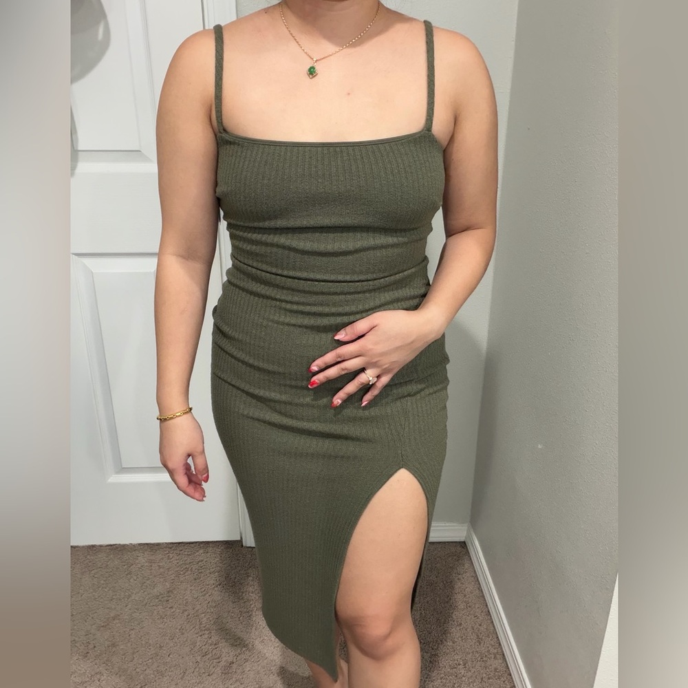 Windsor Olive Ribbed Midi Dress